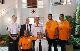 Galatasaray, Tunus Büyükelçiliği’ni ziyaret...