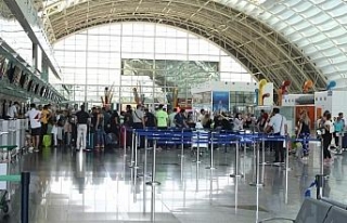 Havalimanlarındaki yolcu sayısında artış var