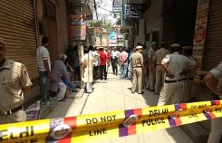 Hindistan şokta: Tavana asılı 10 ceset bulundu...
