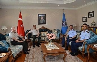 Hulusi Akar İncirlik’te denetleme yaptı