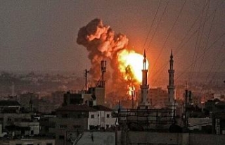 İsrail Gazze şeridini bombalıyor