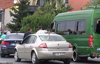 İstanbul’da yol verme kavgası kamerada