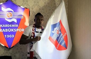 Karabükspor, Justin Junior Mengolo’yu transfer...