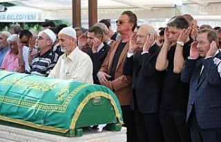 Kılıçdaroğlu Konya’da cenazeye katıldı