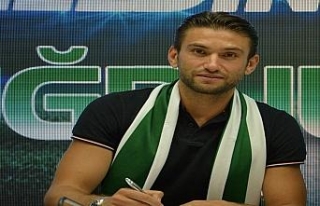 Konyaspor, Ertuğrul Taşkıran ile sözleşme imzaladı