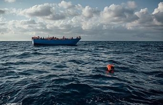 ’Medeni’ Avrupa mültecilerin boğulmasına göz...