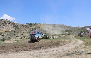 Off-Road yarışları nefes kesti