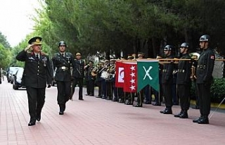 Orgeneral Güler, İzmir’de birlikleri denetledi