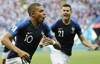 Real Madrid Kylian Mbappe’yi yalanladı