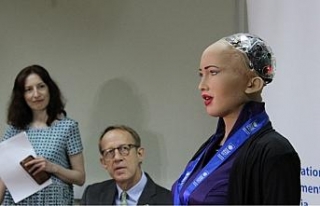 Robot Sofia Gürcistan’da