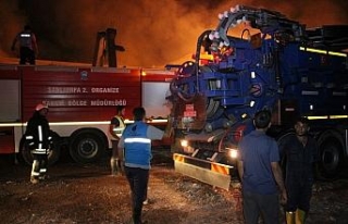 Şanlıurfa’da fabrika yangını