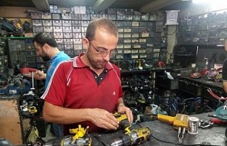 Servisten 150 bin liralık makineyi çaldılar