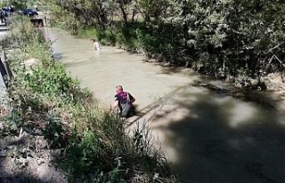 Sulama kanalına düşen iki çocuktan biri öldü