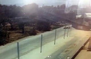 Tır ile motosiklet böyle çarpıştı