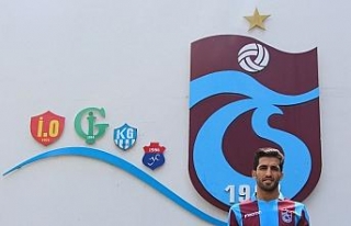 Trabzonspor Vahid Amiri ile sözleşme imzaladı