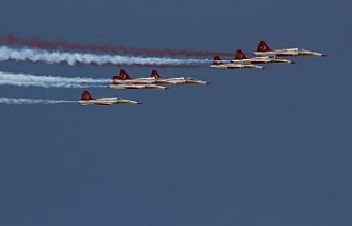 Türk yıldızları yine nefes kesti