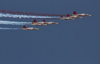 Türk yıldızları yine nefes kesti