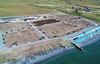 Van Gölü mavi bayraklı plajına kavuşuyor