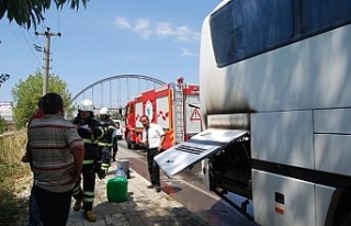 46 öğrencinin bulunduğu yolcu otobüsünde yangın