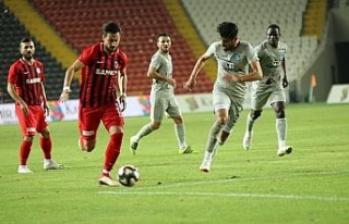 Adana Demir tek golle kazandı