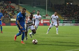 Antalya’da ilk yarıda gol yok