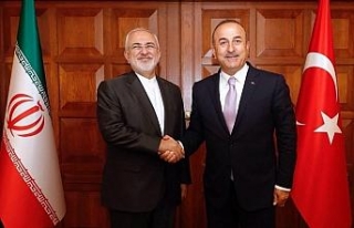 Bakan Çavuşoğlu, İranlı mevkidaşı Zarif ile...