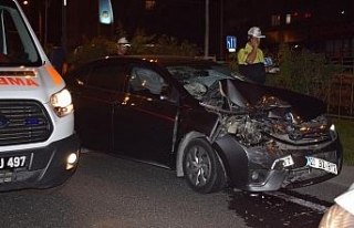 Bakanın konvoyunda kaza: 4 polis yaralandı
