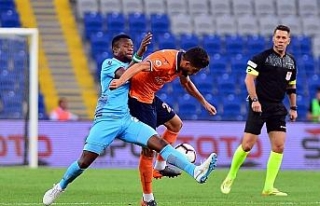 Başakşehir ilk yarıda galip