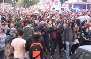 Berlin’de 10 bin kişi ırkçı şiddete karşı...