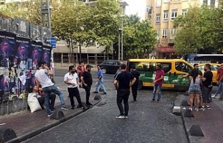 Beyoğlu’nda turistler arasında kavga: 2 yaralı