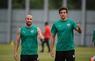 Bursaspor’un yeni transferleri ilk idmanına çıktı