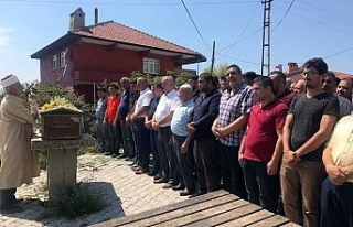 Doğum gününde cenaze namazı kılındı