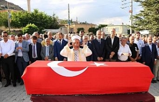 Eski Niğde Milletvekili İsmail Göksel toprağa...