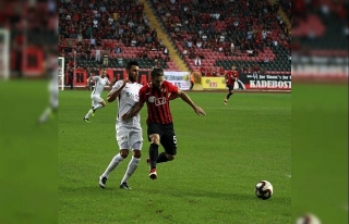 Eskişehir’de 4 gol var kazanan yok