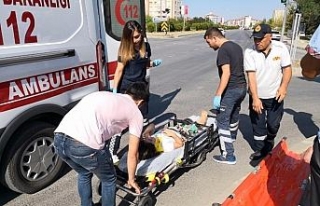 İki otomobil çarpıştı: 4 yaralı
