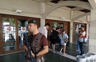 İstanbul polisi bayram öncesi asayiş uygulamalarını...