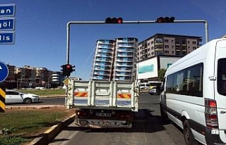 Kamyonun tehlikeli yolculuğu korkuttu