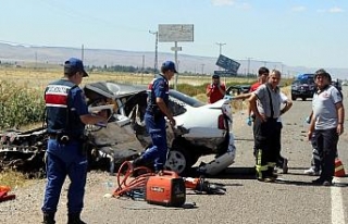 Kayseri’de feci kaza: 2 ölü, 9 yaralı