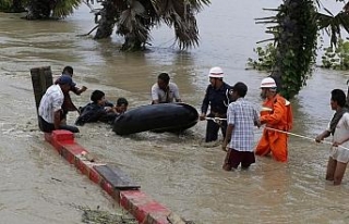 Myanmar’da köyler sular altında kaldı: 50 bin...