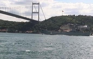 Rus savaş gemisi ‘Orsk’ İstanbul Boğazı’ndan...