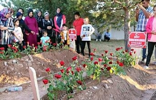 Şehit anne ve oğlu yan yana toprağa verildi