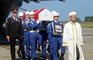 Şehit annesi: Hainlere inat ağlamayacağım