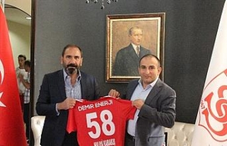 Sivasspor’a yeni forma sponsoru