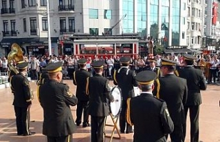 Taksim Meydanı’nda 30 Ağustos Zafer Bayramı gösterisi