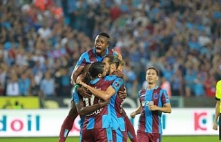 Trabzonspor ilk galibiyetini aldı