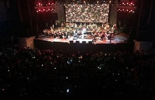 Yavuz Bingöl ve piyanist Mehveş Emeç’ten anlamlı...