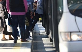 Yol çalışmalarında metrobüs seferleri aksamayacak