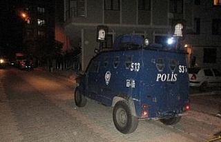 Ataşehir’de el bombasına benzer cisim polisi alarma...