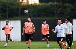 Beşiktaş 8 eksikle çalıştı