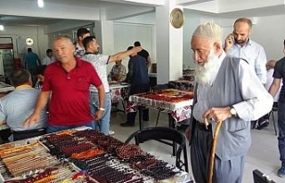 Bu tespihlerin fiyatı dudak uçuklatıyor